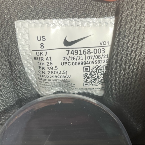 Nike Air Women Basketball Shoes - Picture 5 of 6